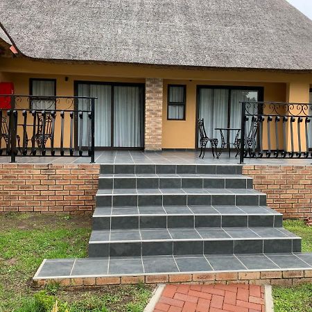 N'Taba River Lodge & Spa Port Saint John's Bagian luar foto