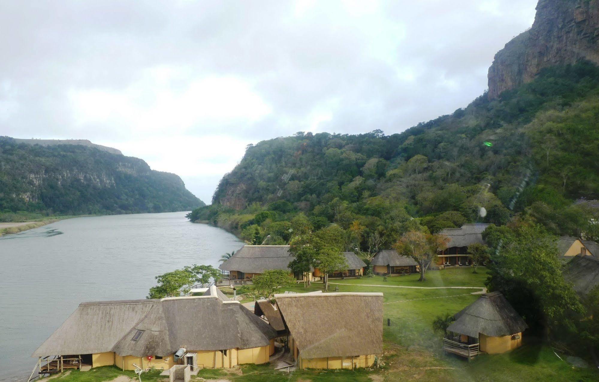 N'Taba River Lodge & Spa Port Saint John's Bagian luar foto